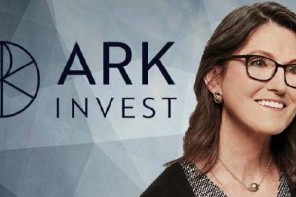 ARK Invest dumps further 133,000 Coinbase shares as BTC ETF deadline looms