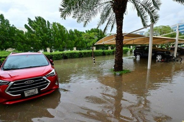 Biblical floods hit Dubai, disrupting Blockchain Life and Token2049