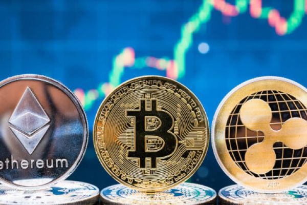 Crypto investors cool on Bitcoin funds, turning to Ether and XRP