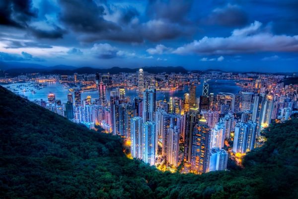 Hong Kong crypto exchange folds to regulatory pressure