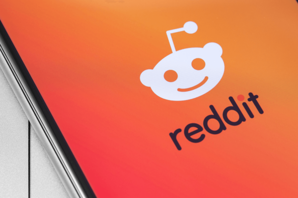 Reddit Community Tokens Rocket as Rule Change Speculation Boosts MOON, BRICK