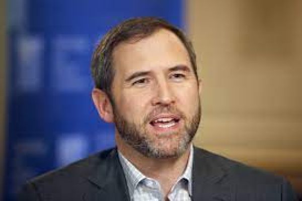 Ripple CEO Slams Gary Gensler and SEC, Says ChatGPT Can Make Better Rules