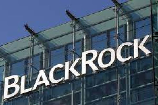 SEC Fines BlackRock $2.5 Million as Bitcoin ETF Review Awaits